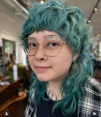 Aiden Cline (peachesandcreamfairy)