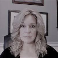 300+ Profile mit dem Suchbegriff „Rector“