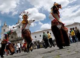 Los juegos tradicionales del ecuador sobreviven a pesar de la introducción de la tecnología en forma de móviles o videojuegos, más propios de otros países. 20 Tradiciones Y Costumbres De Ecuador