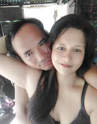 Cast Iron Skillet Pizza is so easy, the pizza crust comes out light and  fluffy with a perfectly crispy crust. RECIPE 👇