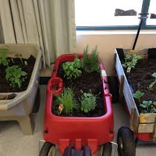 Mobile Garden Great For Your Classroom Each Group Of Students Can Create Their Own School Garden Classroom Outdoor Classroom