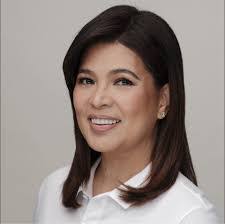 Angela Revilla's Instagram, Twitter & Facebook