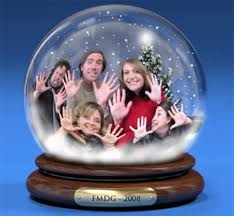 5 out of 5 stars. 15 Hilarious Christmas Card Photos Funny Christmas Cards Funny Christmas Photos Oddee