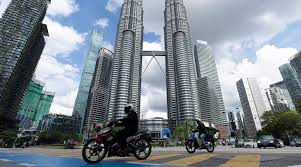 Perdana menteri malaysia muhyiddin yassin mengumumkan lockdown nasional akan dimulai pada awal juni mendatang. Malaysia Declares Nationwide Lockdown As Covid 19 Cases Spike World News The Indian Express