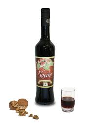 Il periodo migliore per preparare il nocino è l'inizio dell'estate, in particolare la tradizione vuole che si. Crema Di Liquore Di Noci Vendita Online Nocino