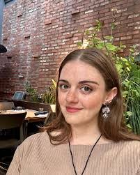 Jaclyn White's Instagram, Twitter & Facebook