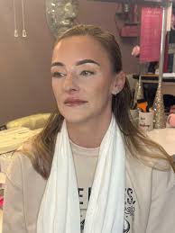 I'm opening up some spots this weekend for both Soft Glam and Full Glam  looks! Whether you're going for a natural, polished vibe or a bold, glam  statement, I've got you covered