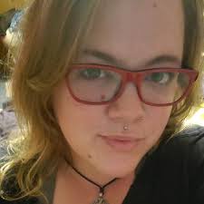 Amanda Gause's Instagram, Twitter & Facebook