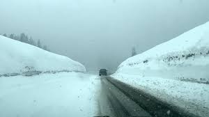 At snoqualmie pass road conditions are bare and wet with snow and slush in places. Heavy Snow Pummels Snoqualmie And Stevens Passes King5 Com