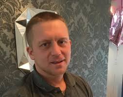 Doncaster's Labour mayor Ros Jones and Don Valley Conservative MP Nick  Fletcher have publicly blamed each other for problems with the city's roads.