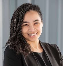 Shana Sullivan's Instagram, Twitter & Facebook