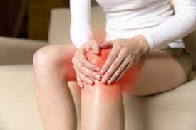 Sendi lutut bengkak( picture 1 ) adalah gejala umum yang timbul baik dari kelengkungan cedera memutar adalah penyebab utama kerusakan ligamen lutut dan sering menyebabkan lutut tidak stabil. Cara Mengobati Lutut Sakit Yang Mudah Dilakukan Di Rumah