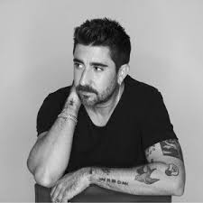 Idade, biografia de Coti