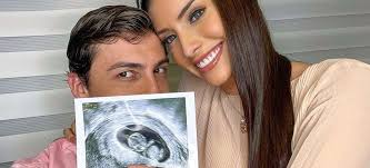 Modelos Daniela Cortez y Mario Alcázar serán papás