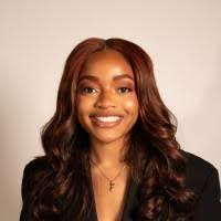 Brooke Collins's Instagram, Twitter & Facebook