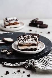 Spread the cool whip/cream cheese/sugar mixture on top of the oreo crust. No Bake Oreo Dessert Salt Baker