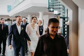 . hausmusik händels opern im kleinen kreis auf, bevor er sich . entschloss, rodelinda auf die bühne. Standesamtliche Hochzeit Im Kleinen Kreis