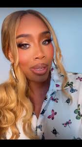 Yandy Singing Wife Song