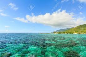 Entdecken sie bizarre vulkanformationen, tiefe canyons, türkisblaues meer und üppige weingärten. Schone Meer Und Moorae Insel In Tahiti Papeete Franzosisch Polynesien Lizenzfreie Fotos Bilder Und Stock Fotografie Image 60127032