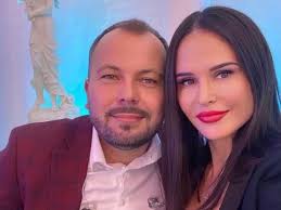 Семья миллиардера и предпринимателя олега бурлакова подтвердила его смерть. Zhena Izvestnogo Pevca Sumishevskogo Nahoditsya V Tyazhelom Sostoyanii V Krasnoyarskoj Bolnice Mk Krasnoyarsk