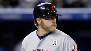 Indians designate slugger Mark Reynolds