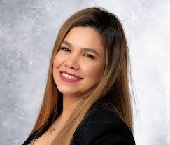 Elise Eckert's Instagram, Twitter & Facebook