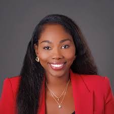 Shanna Ramsey's Instagram, Twitter & Facebook