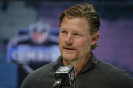 Rams' Les Snead ran into a glitch during Day 2 of NFL draft