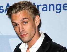 Morreu o cantor Aaron Carter, irmão de Nick dos Backstreet Boys [último  vídeo um dia antes da morte]
