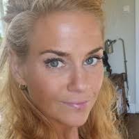 Angelica Davies's Instagram, Twitter & Facebook