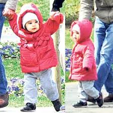 Ebru gündeş, anne oldu… gündeş, 2000 yılında geçirdiği beyin kanamasından sonra ameliyat edildği ve hayata yeniden döndüğü gayrettepe florence nightingale hastanesi'ni ebru gündeş'in daha önceden geçirdiği beyin kanaması nedeniyle riskli bir hamilelik yaşadığını belirten günenç, 'tansiyon. Iste Ebru Gundes In Kizi Alara