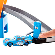 Learn colors with lightning mcqueen surprise soccer balls #h magic liquids for children toddlers. Cars Color Change Dinoco Car Wash Playset Thimble Toys