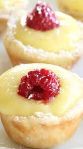 Lemon Raspberry Mini Puff Pastry Tarts These Mini Tarts Are A Delicious Light Dessert Perfect For Brun Light Desserts Puff Pastry Tart Puff Pastry Recipes