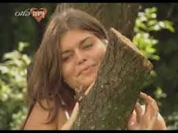 Ángeles constanza balbiani morea (born august 7, 1981) better known as angie balbiani is an argentine actress, model, television presenter and journalist. Entrevista A Angeles Balbiani Felicitas En Rebelde Way Youtube