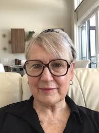 Hi world, I just turned 71 today💃🎁🍰 I have no close friends, no partner.  Its painful life But On this birthday, I celebrate the journey, the  lessons, and the joy of being