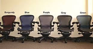 Designer Modern Herman Miller Aeron Chair Size B Loaded With Options In Blue The Aeron Chair By Herman Mi Refurbished Chairs White Leather Dining Chairs Chair
