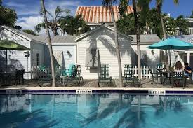 Historic architecture with updated, modern rooms and amenities are what you will enjoy at our key lime inn located in the center of the old town area of key. Key West Guide Tipps Fur Floridas Bunteste Insel Black Dots White Spots