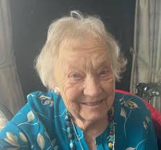 Connolly Margaret (nee Darragh) The family of the late Margaret Connolly,  would like to take this opportunity to thank everyone who paid their  respects to mum and supported us at the wake