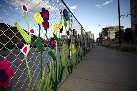 6 Decorated Chain Link Fences Flower Fence Chain Link Fence Fence Weaving