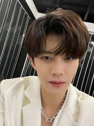 I'm back 🌟🌟 New season 👔 New haircut ✂️ Kevin Alvarez 🇵🇹