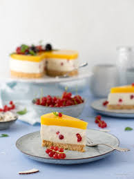 Wir hoffen, dass alle eltern und kinder zu dieser feier kommen. Kokos Quarkkuchen Mit Johannisbeeren Und Mango Die Kuchenzuckerschnecke
