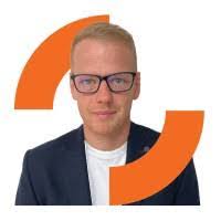 Nathaniel Booth's Instagram, Twitter & Facebook