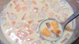 Puding mangga 1 bungkus nutrijell puding susu rasa mangga 500 ml air layer 2 my vla vanila 1 bungkus buah mangga 1 buah yg sudah di potong dadu potongan daun pandan. Jualan Es Mangga Susu Youtube