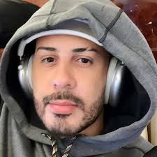 Carlinhos Maia stories