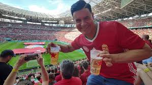 4 watchers3.3k page views0 deviations. Magyar Mezben Szurkolt A Focivalogatottunknak Az Amerikai Pornosztar A Puskas Arenaban