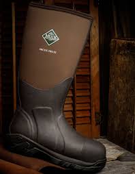 Usa.com provides easy to find states, metro areas, counties, cities, zip codes, and area codes information, including population, races, income, housing, school. Steel Toe Rubber Boots Academy Online