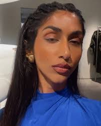 Verna Page's Instagram, Twitter & Facebook