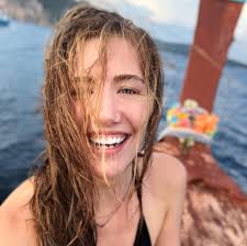 Ashley Ricci's Instagram, Twitter & Facebook