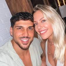 Sandra Férriz y Darío Sellés de 'La isla de las tentaciones', dan la  bienvenida a su primer hijo