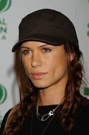 Mitra was born in paddington, london, england in 1984, when mitra was eight, her parents divorced, and she was sent to boarding school. Pin On Rhona Mitra
